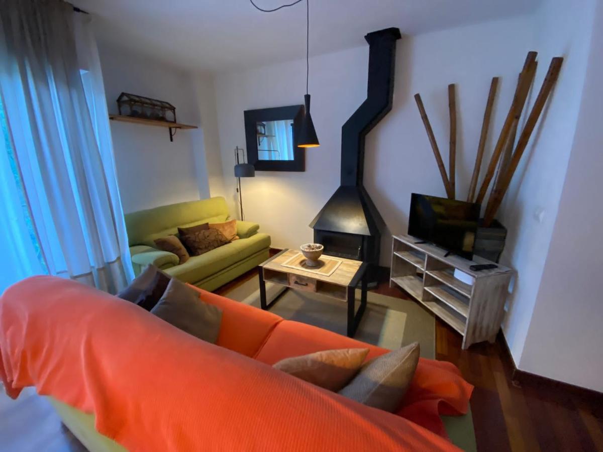 Apartamento 3 habitaciones Parking Gratuito Vielha Exterior foto